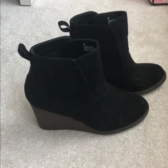 L.L. Bean Shoes - ❌LAST CHANCE❌ Black booties